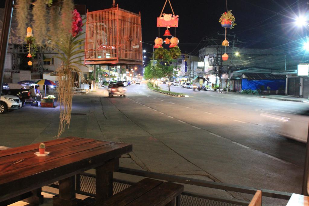 Mook Anda Hotel Phuket Exterior photo